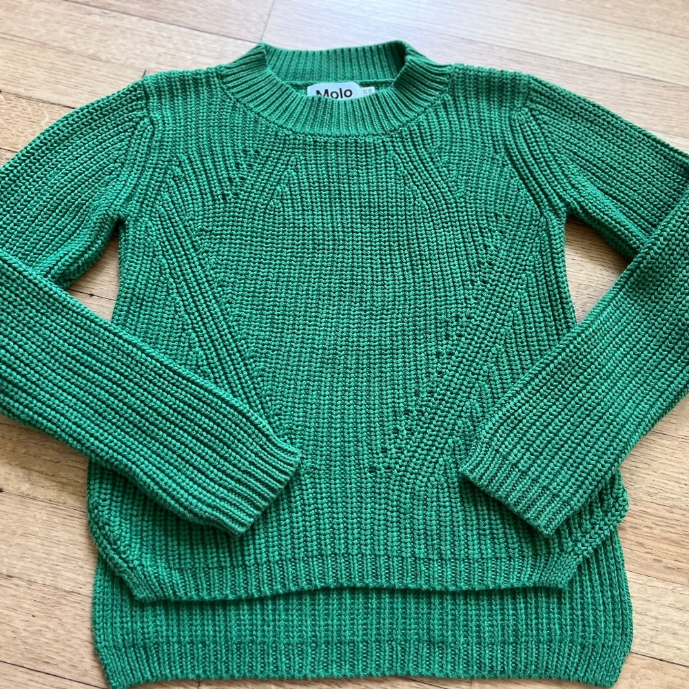 Molo sweater 122/128 ( 7-9 years )